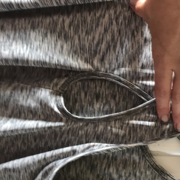 Heather grey work out tank - Picture 2 of 3